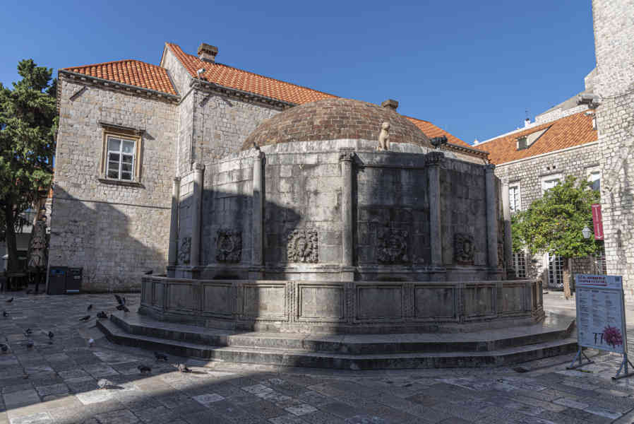 Croacia - Dubrovnik 014 - Fuente de Onofrio